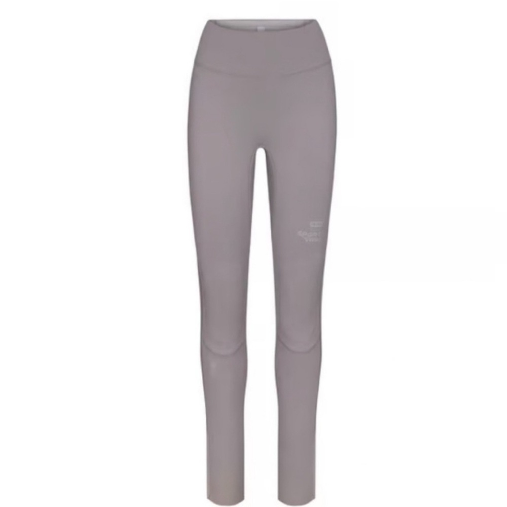 Sw11. Skims sport swim long neoprene pants CHROME medium NWT 🐬